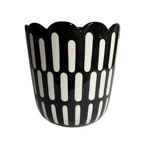 Ceramic Planter Pot Vase Black Scalloped Rim Striped Modern Decor Earthenware